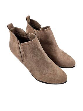 Pierre Dumas Ankle Boots Womens Size 10 Tan Suede Block Heel Slip On